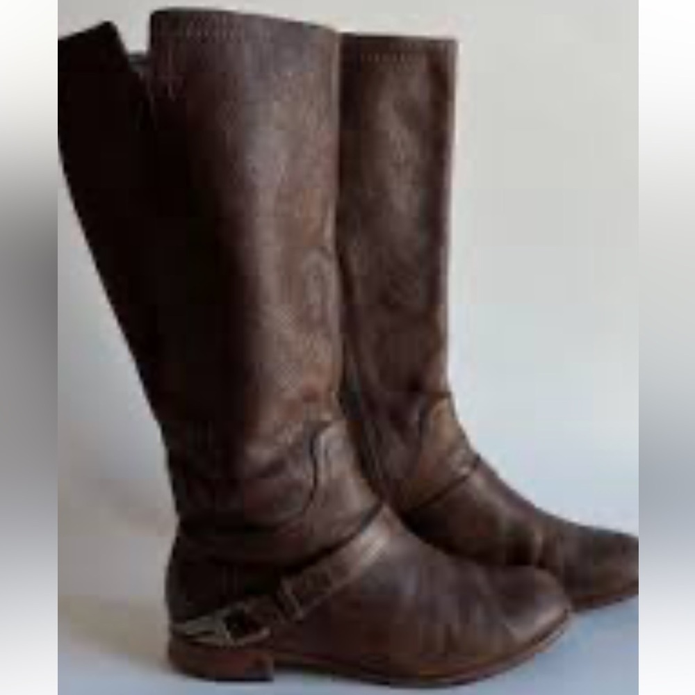 UGG Brown Charming Pebbled Leather Boots Size US 5